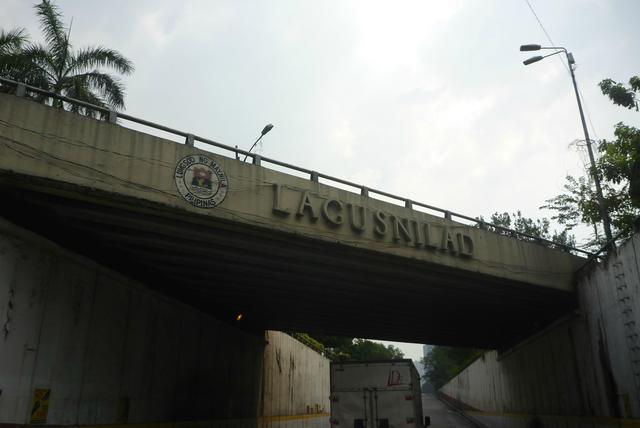 iuNlo
