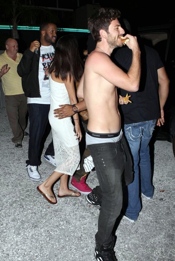 jLaYD